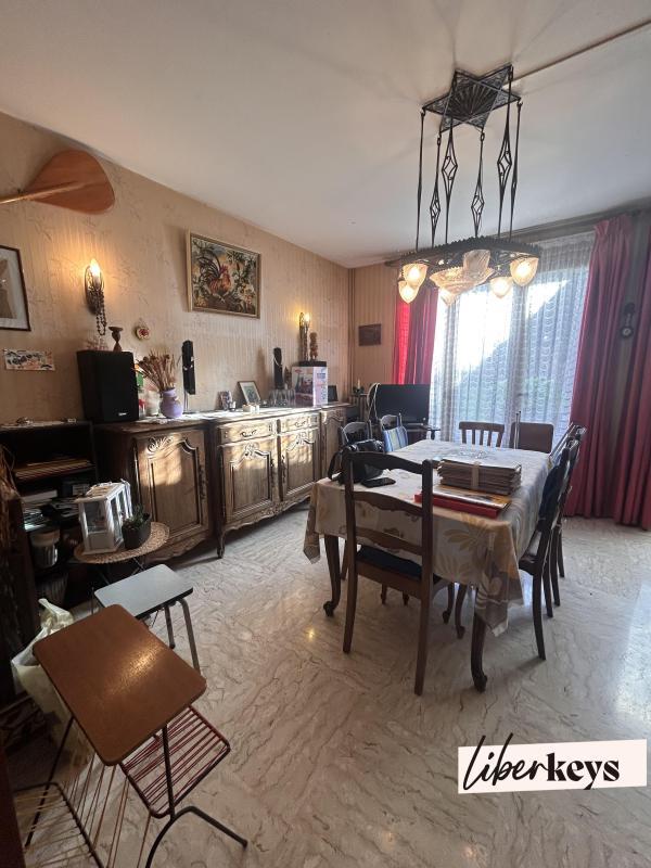 Maison - 161 m² - 7 pièces