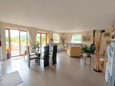 Maison - 131 m² - 3 pièces