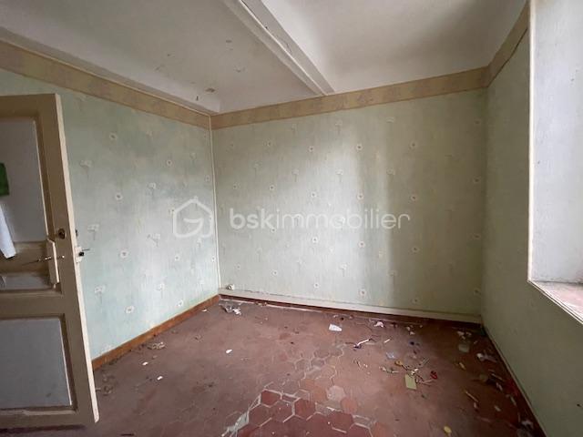 Immeuble - 180 m² - 14 pièces