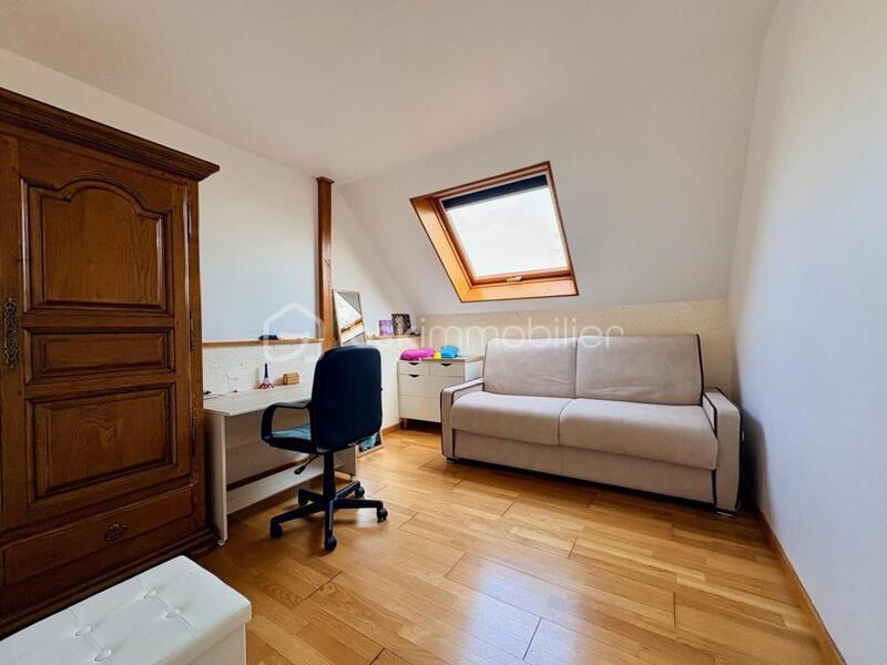 Maison traditionnelle - 155 m² - 7 pièces