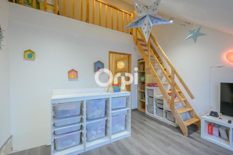 Maison - 104 m² - 4 pièces