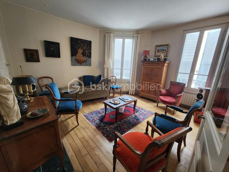 Maison traditionnelle - 107 m² - 5 pièces