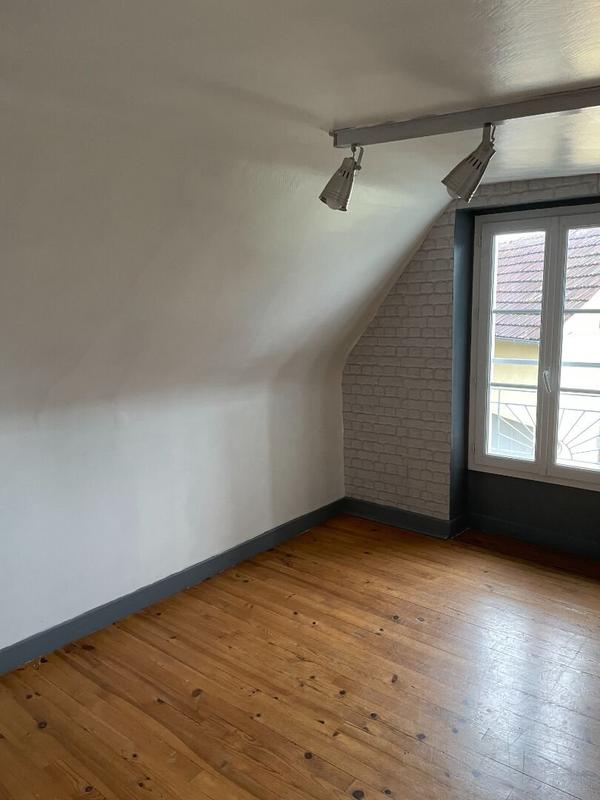 Maison - 93 m² - 4 pièces