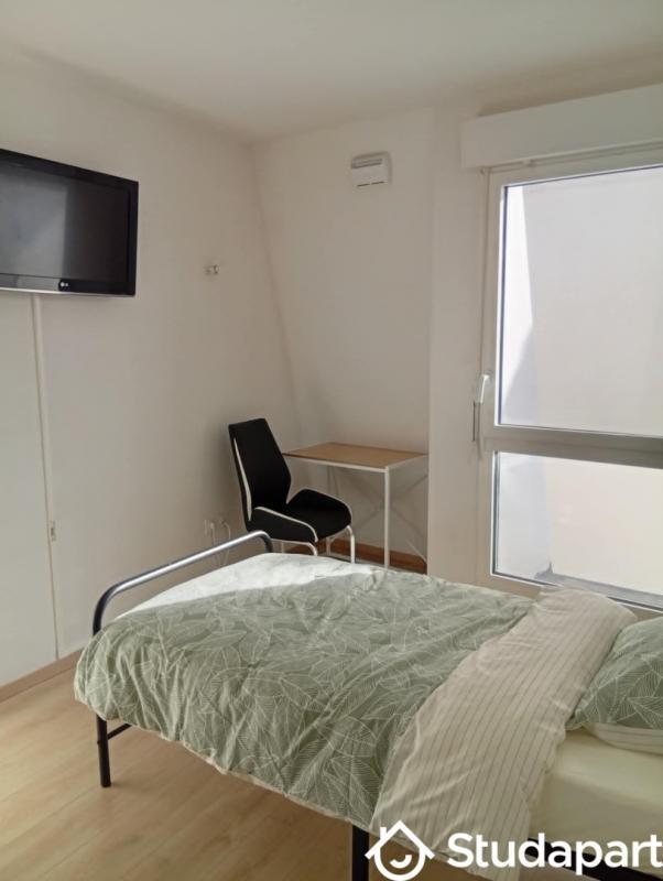 Chambre - 9 m² - 1 pièce