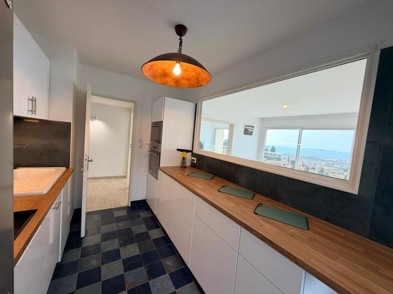 Appartement - 67 m² - 3 pièces