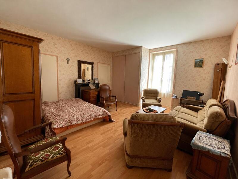 Propriété - 185 m² - 7 pièces