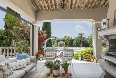 Maison - 228 m² - 8 pièces