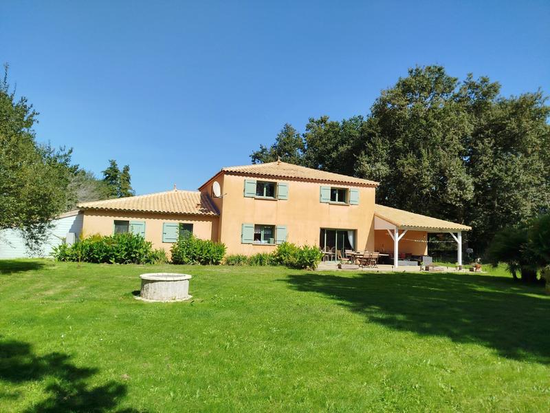 Maison - 190 m² - 6 pièces