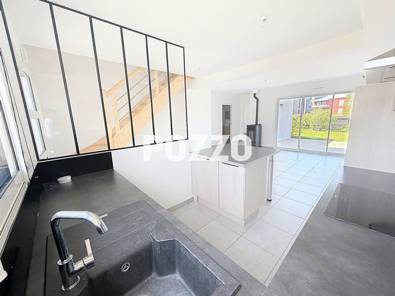 Maison - 97 m² - 5 pièces