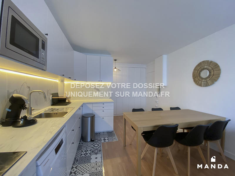 Chambre - 9 m² - 5 pièces