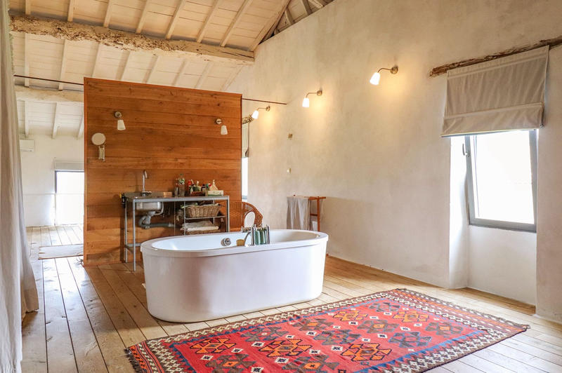 Maison - 355 m² - 4 pièces