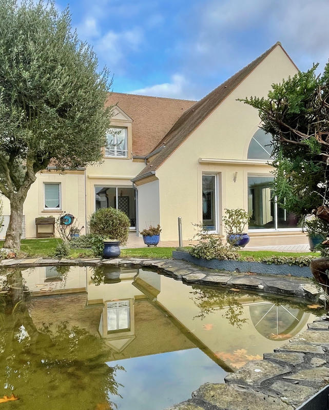 Maison - 343 m² - 7 pièces