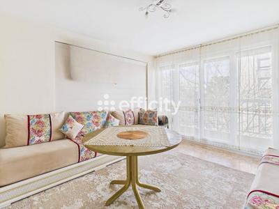 Appartement - 77 m² - 5 pièces