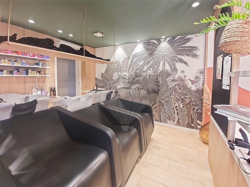 Local commercial - 44 m² - 2 pièces