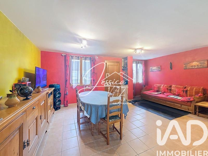 Maison - 104 m² - 4 pièces
