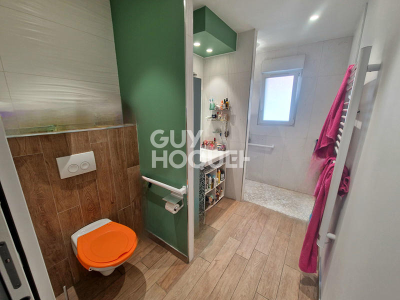 Maison - 93 m² - 5 pièces