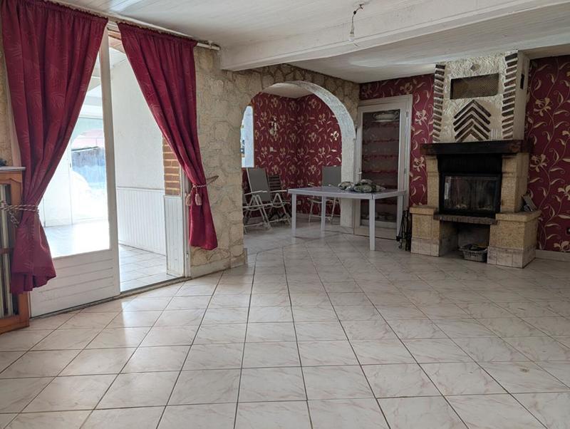 Maison - 290 m² - 8 pièces