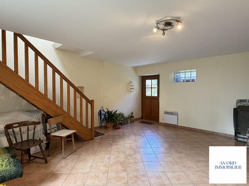 Maison - 285 m² - 9 pièces