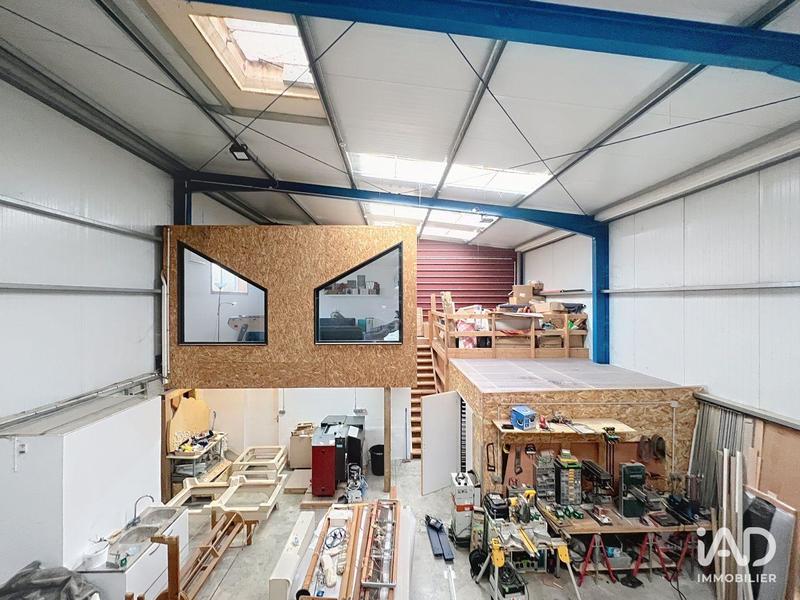 Local commercial - 255 m²