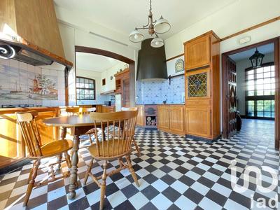 Maison - 209 m² - 7 pièces