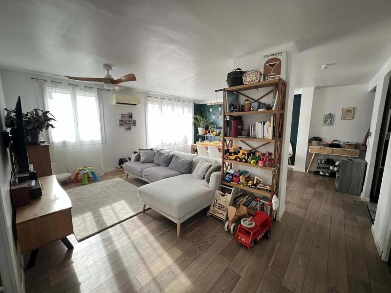 Appartement - 70 m² - 4 pièces