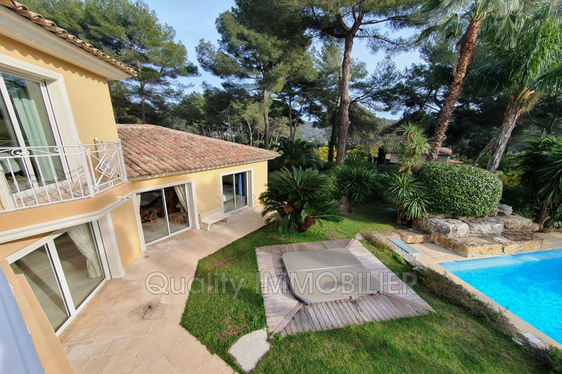Villa - 430 m² - 8 pièces