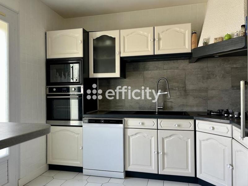 Maison - 151 m² - 7 pièces