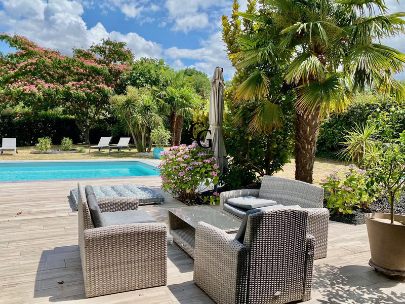 Maison - 180 m² - 7 pièces