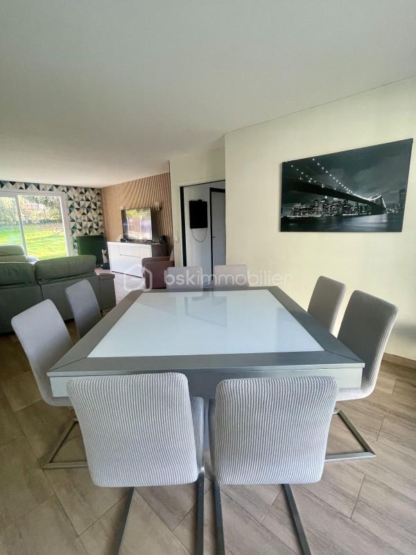 Maison - 159 m² - 7 pièces