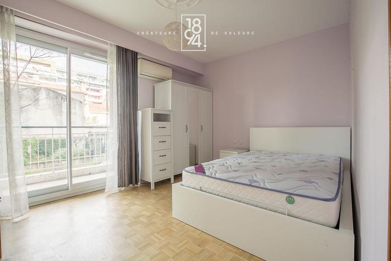 Appartement - 88 m² - 4 pièces