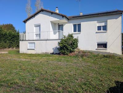 Maison - 92 m² - 5 pièces