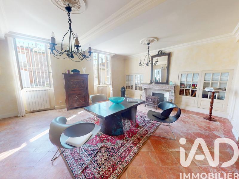 Maison - 401 m² - 16 pièces