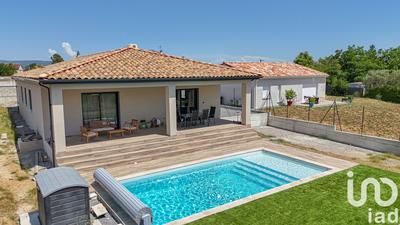 Maison - 133 m² - 4 pièces