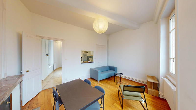 Appartement - 79 m² - 4 pièces