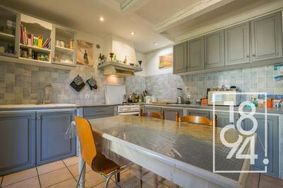 Maison - 144 m² - 5 pièces