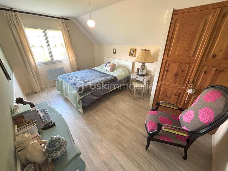 Maison traditionnelle - 200 m² - 6 pièces