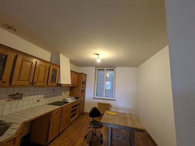 Maison - 180 m² - 3 pièces