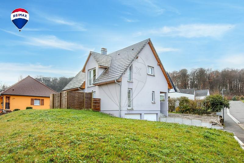 Maison - 109 m² - 6 pièces