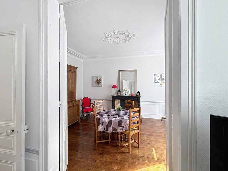 Appartement ancien - 73 m² - 3 pièces