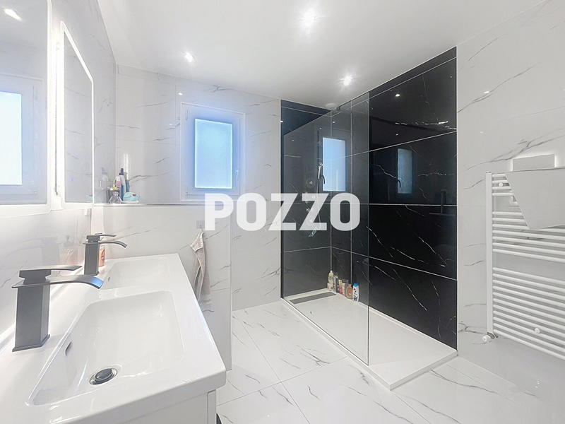 Maison - 139 m² - 6 pièces