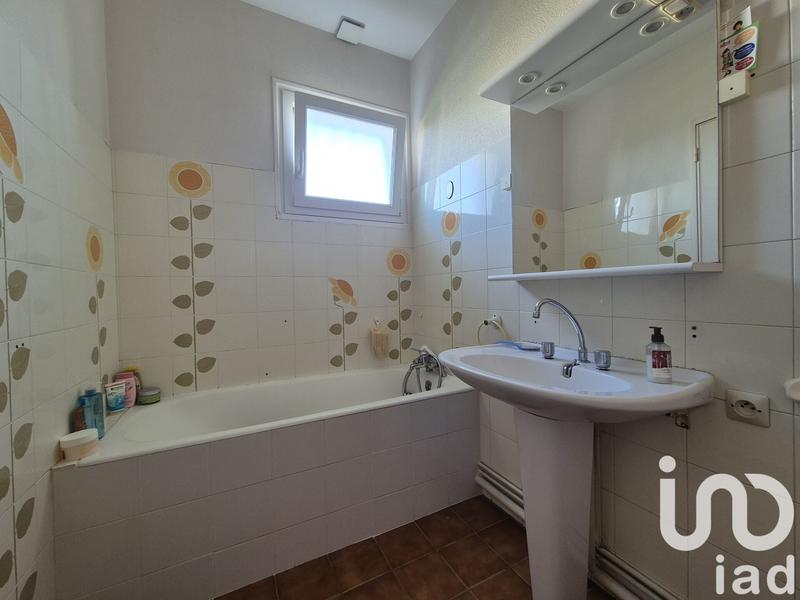 Maison - 422 m² - 11 pièces