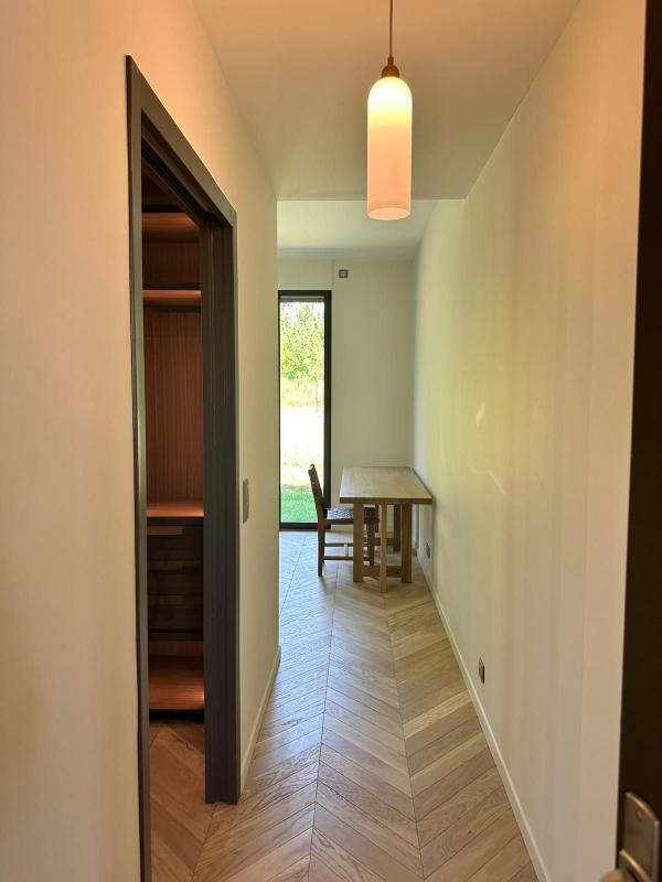 Villa - 353 m² - 8 pièces