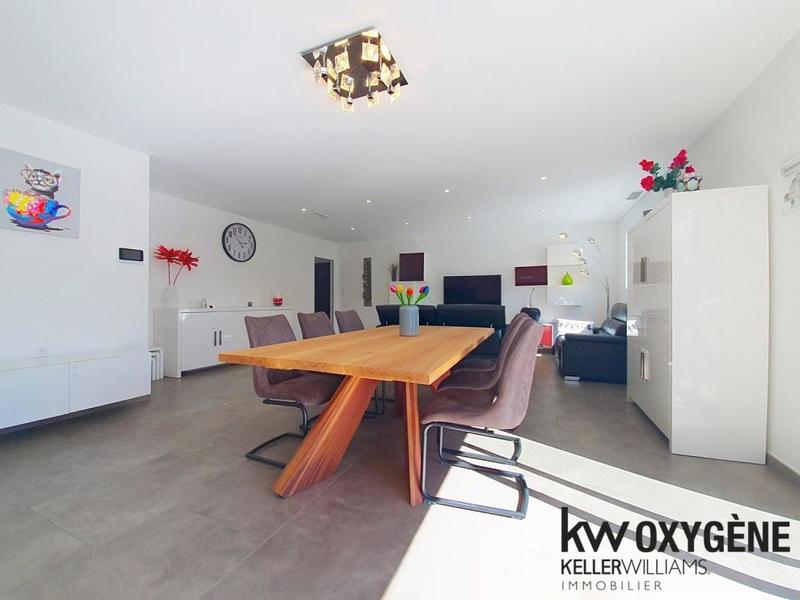 Maison - 186 m² - 6 pièces