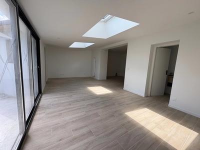 Maison - 83 m² - 4 pièces