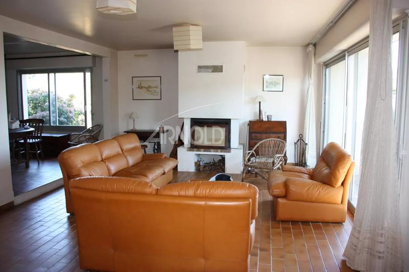 Maison - 160 m² - 8 pièces