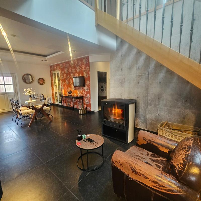 Maison - 206 m² - 5 pièces