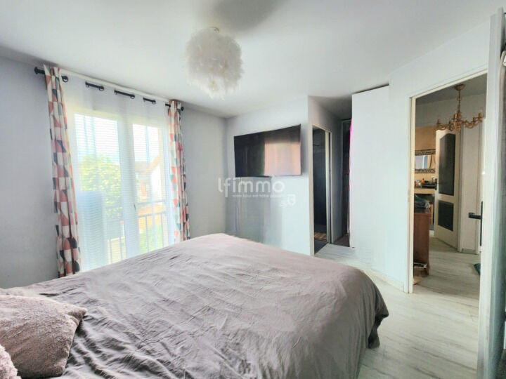 Maison - 100 m² - 6 pièces