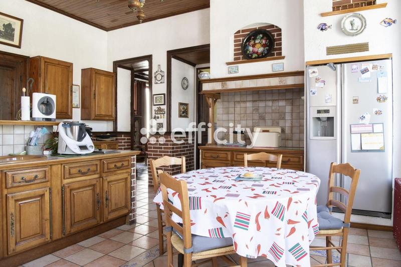 Demeure - 530 m² - 14 pièces