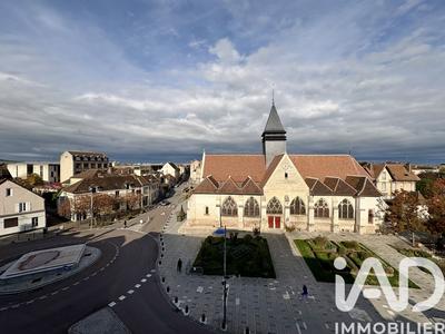 Appartement - 99 m² - 4 pièces