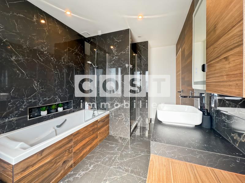 Maison - 132 m² - 5 pièces